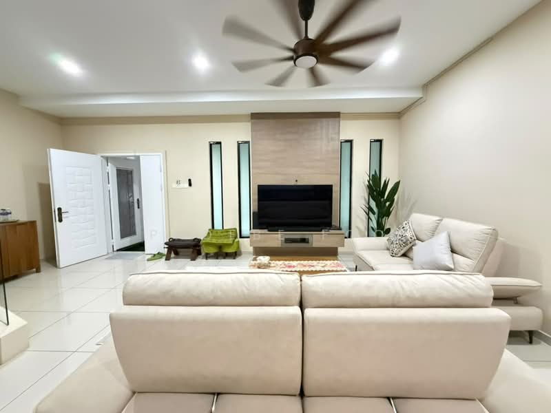Semi-Detached House for Sale in Senibong (Permas Jaya) - Phoebe Foo - Living Room - PropertyGuru.com.my