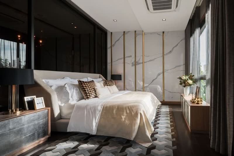 Rumah Berkembar untuk Dijual di Batu Caves (Selangor) - Robert Law - Master Bedroom - PropertyGuru.com.my