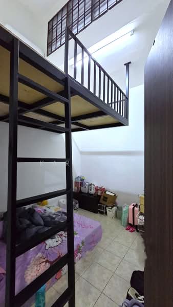 Rumah Teres 1 Tingkat untuk Dijual di Taman Rinting (Masai) - Karl Lim - Bedroom - PropertyGuru.com.my
