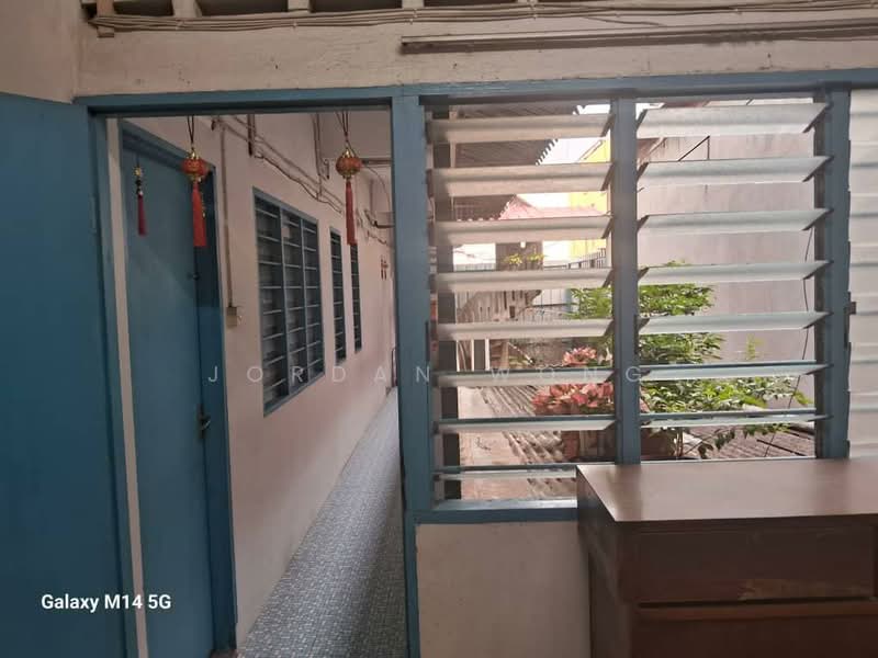 Shop / Office for Sale in Segamat (Johor) - Jordan Wong - Corridor - PropertyGuru.com.my