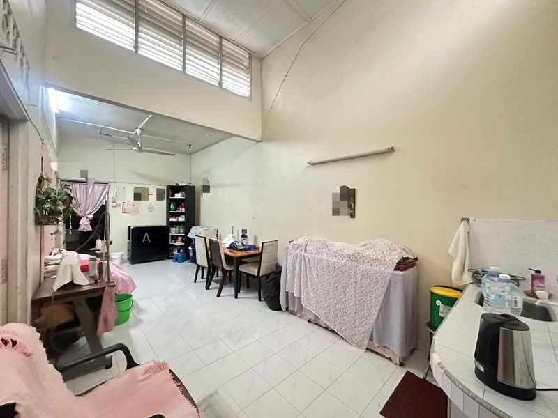 Rumah Teres 1 Tingkat untuk Dijual di Taman Ehsan (Kepong) - Alison Chiu - Living Room - PropertyGuru.com.my