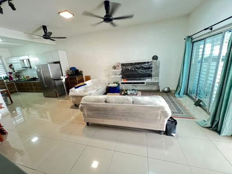Terraced House for Sale in Rawang (Selangor) - Nicky Lai - Living Room - PropertyGuru.com.my