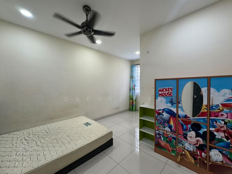 2-storey Terraced House for Rent in Taman Mount Austin (Tebrau) - Daphne Lee - Bedroom - PropertyGuru.com.my
