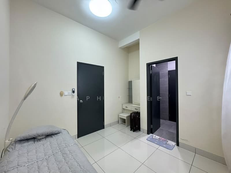 2-storey Terraced House for Rent in Taman Mount Austin (Tebrau) - Daphne Lee - Bedroom - PropertyGuru.com.my