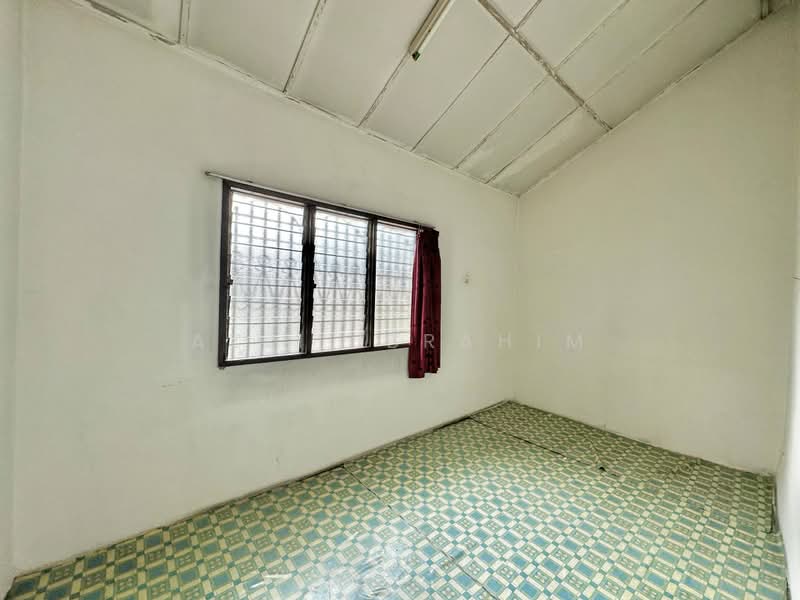 2-storey Terraced House for Sale in Taman Melur (Ampang) - Azli Ibrahim - Interior - PropertyGuru.com.my