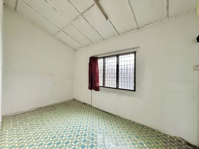 2-storey Terraced House for Sale in Taman Melur (Ampang) - Azli Ibrahim - Interior - PropertyGuru.com.my
