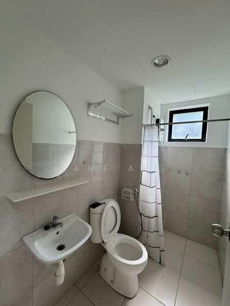 Condominium for Rent at TRI PINNACLE - Jane Ang - Bathroom - PropertyGuru.com.my