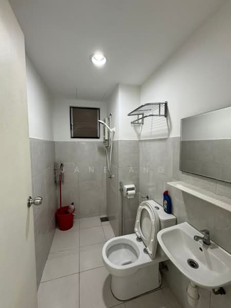 Condominium for Rent at TRI PINNACLE - Jane Ang - Bathroom - PropertyGuru.com.my