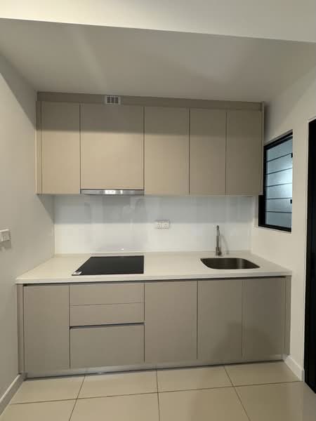 Servis Apartment untuk Dijual di Skyline KL - Justin Thian - Kitchen - PropertyGuru.com.my