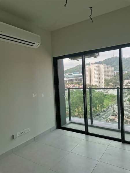Servis Apartment untuk Dijual di Majestic Maxim - Mel Wong - Balcony - PropertyGuru.com.my
