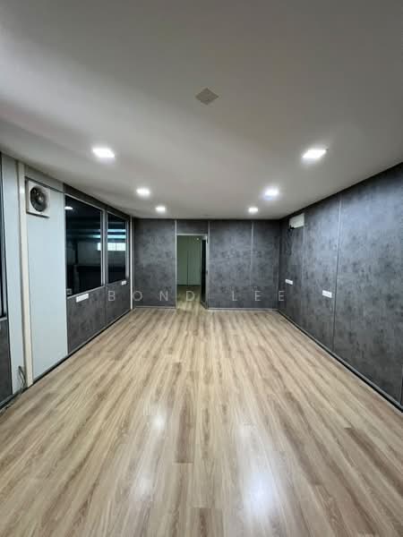 Factory for Rent in Kampung Lee Kim Sai Tambahan (Rawang) - Bond Lee - PropertyGuru.com.my