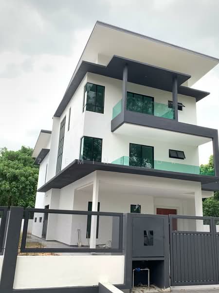 Bungalow for Sale in Rawang (Selangor) - Zheming Kok - Exterior - PropertyGuru.com.my