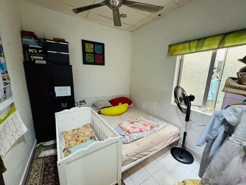 1-storey Terraced House for Sale in Kajang (Selangor) - Mohd Fadzli - Bedroom - PropertyGuru.com.my