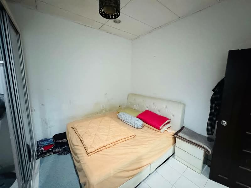 1-storey Terraced House for Sale in Kajang (Selangor) - Mohd Fadzli - Bedroom - PropertyGuru.com.my