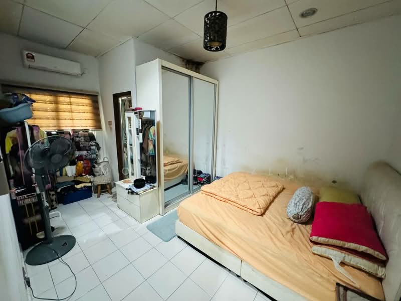 1-storey Terraced House for Sale in Kajang (Selangor) - Mohd Fadzli - Bedroom - PropertyGuru.com.my