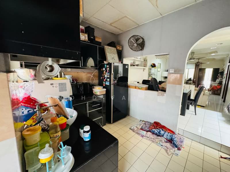 1-storey Terraced House for Sale in Kajang (Selangor) - Mohd Fadzli - Kitchen - PropertyGuru.com.my