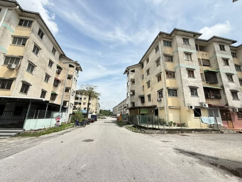 Rumah Flat untuk Dijual di Bandar Baru Kundang - Tom Yip - Exterior - PropertyGuru.com.my