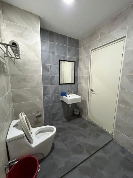 Service Residence for Rent at Pinnacle Tower - Healer Lau - Bathroom - PropertyGuru.com.my