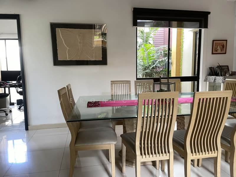 Zero-Lot Bungalow for Sale in Bukit Gita Bayu (Seri Kembangan) - Veronica Ng - Dining Room - PropertyGuru.com.my