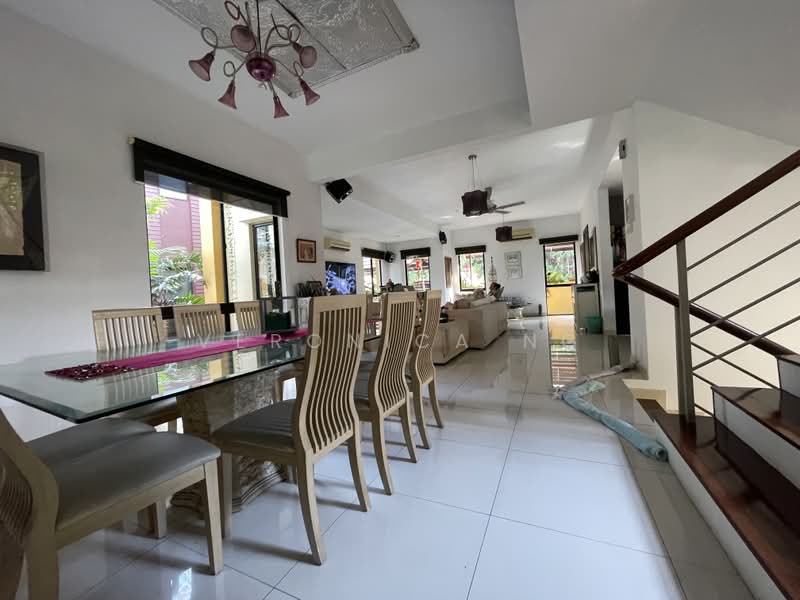 Zero-Lot Bungalow for Sale in Bukit Gita Bayu (Seri Kembangan) - Veronica Ng - Living Room - PropertyGuru.com.my