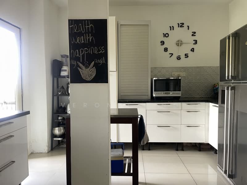 Zero-Lot Bungalow for Sale in Bukit Gita Bayu (Seri Kembangan) - Veronica Ng - Kitchen - PropertyGuru.com.my
