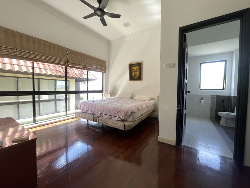 Zero-Lot Bungalow for Sale in Bukit Gita Bayu (Seri Kembangan) - Veronica Ng - Bedroom - PropertyGuru.com.my