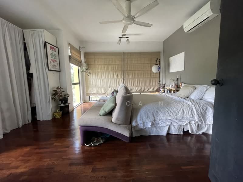 Zero-Lot Bungalow for Sale in Bukit Gita Bayu (Seri Kembangan) - Veronica Ng - Bedroom - PropertyGuru.com.my
