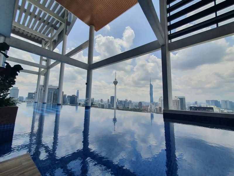 Kondominium untuk Dijual di The Luxe By Infinitum - Lisa Azila - Pool - PropertyGuru.com.my