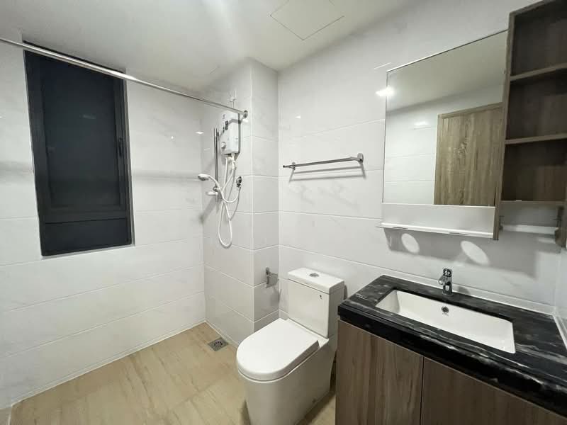Servis Apartment untuk Dijual di Country Garden Central Park - Winnie Tan - Bathroom - PropertyGuru.com.my