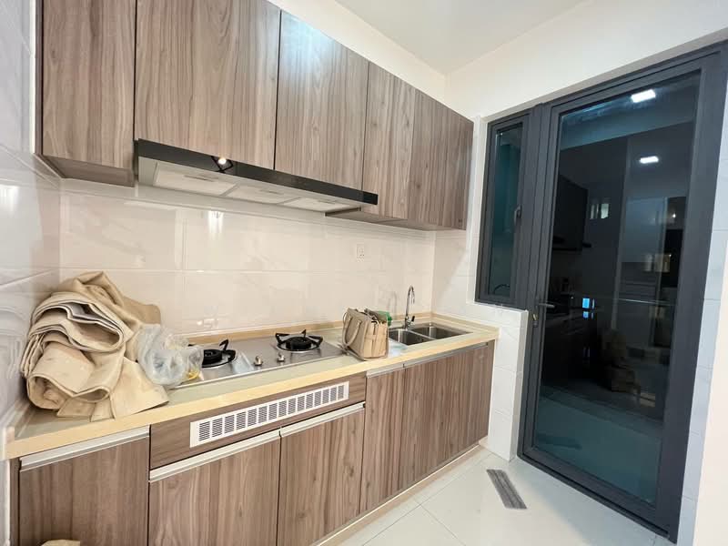 Servis Apartment untuk Dijual di Country Garden Central Park - Winnie Tan - Kitchen - PropertyGuru.com.my