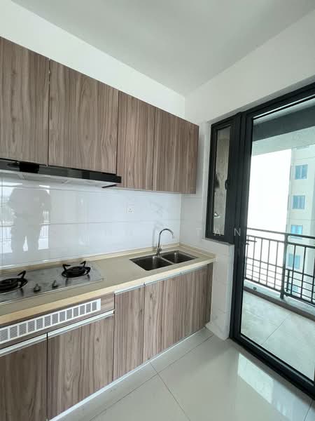 Servis Apartment untuk Dijual di Country Garden Central Park - Winnie Tan - Kitchen - PropertyGuru.com.my