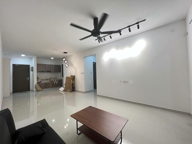 Servis Apartment untuk Dijual di Country Garden Central Park - Winnie Tan - Living Room - PropertyGuru.com.my