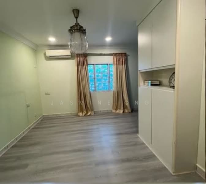 Rumah Teres 2 Tingkat untuk Dijual di Taman Sri Bintang (Kepong) - Jasmine Ong - Living Room - PropertyGuru.com.my