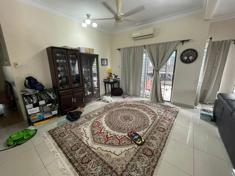 Semi-Detached House for Sale in Bandar Seri Coalfields (Sungai Buloh) - Nicky Lai - Living Room - PropertyGuru.com.my