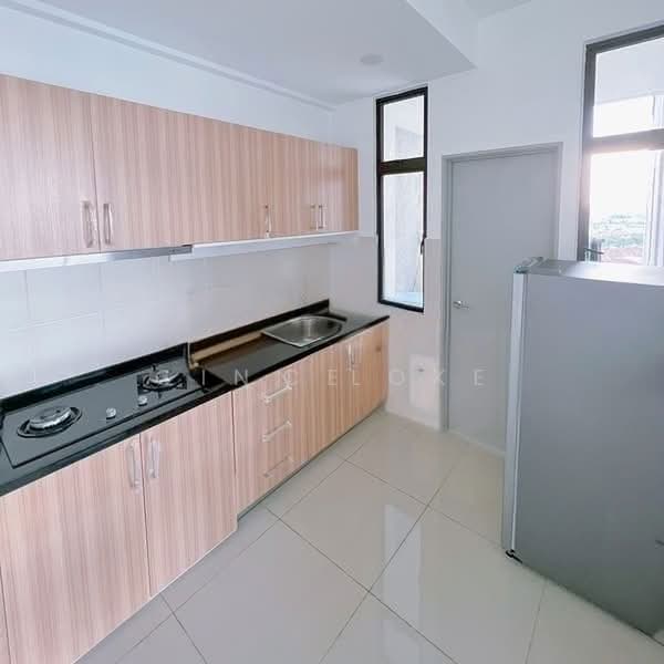 Pangsapuri untuk Dijual di Austin Regency (Pangsapuri Austin Perdana) - Linn Loke - Kitchen - PropertyGuru.com.my