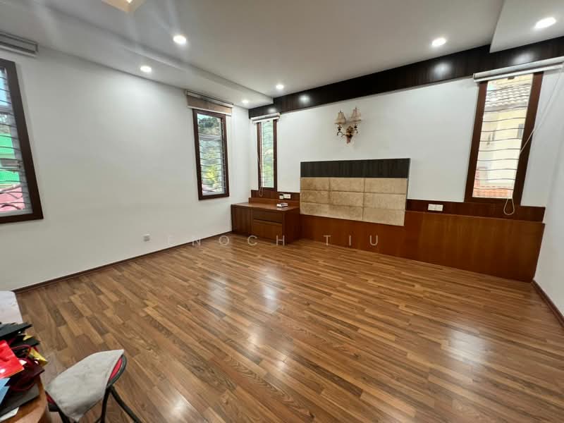 Rumah Banglo untuk Dijual di Kawasan Perumahan Sungai Emas (Batu Ferringhi) - Enoch Tiu - Bedroom - PropertyGuru.com.my