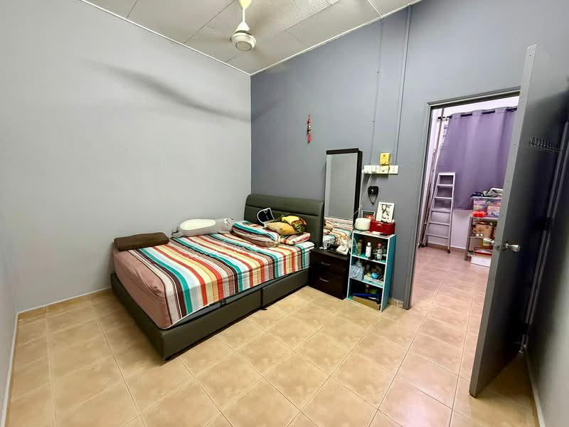 Rumah Teres 1 Tingkat untuk Dijual di Senai (Johor) - XZ CHUA - Bedroom - PropertyGuru.com.my