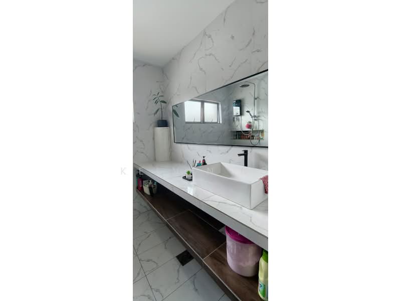 2-storey Terraced House for Sale in Petaling Jaya (Selangor) - Kelvin Ng - Bathroom - PropertyGuru.com.my