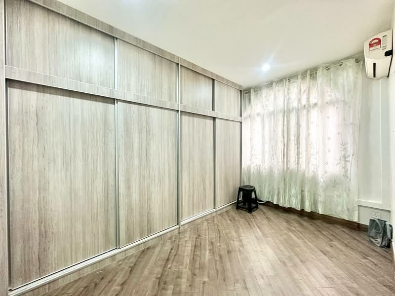 Kondominium untuk Dijual di Catalina Villa - Faisal Abu Omar - Bedroom - PropertyGuru.com.my