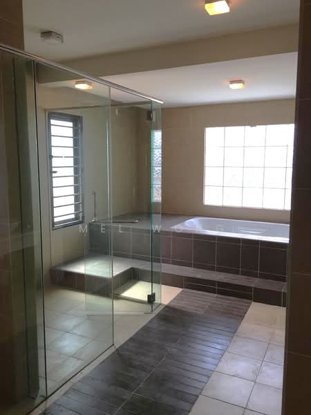 Kondominium untuk Dijual di Opal Damansara - Mel Wong - Bathroom - PropertyGuru.com.my