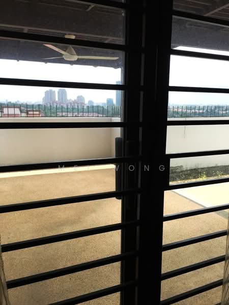 Kondominium untuk Dijual di Opal Damansara - Mel Wong - Balcony - PropertyGuru.com.my