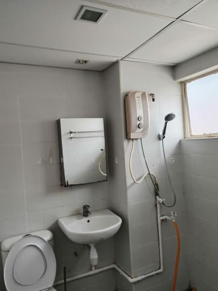 Kondominium untuk Disewa di The Palladium - Jimmy Leong - Bathroom - PropertyGuru.com.my