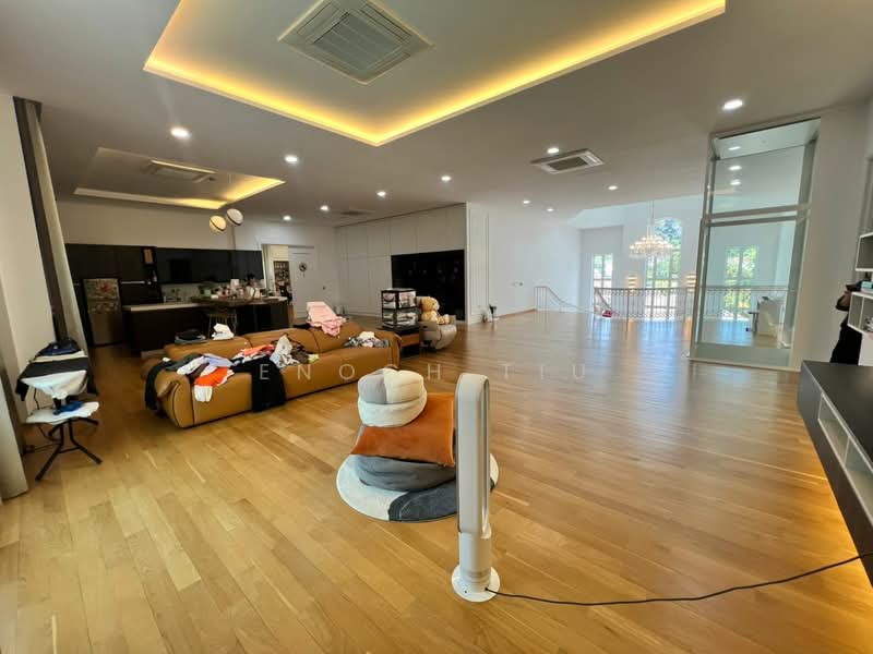 Rumah Banglo untuk Dijual di Kawasan Perumahan Sungai Emas (Batu Ferringhi) - Enoch Tiu - Living Room - PropertyGuru.com.my