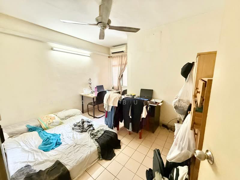 Kondominium untuk Dijual di Perdana Exclusive - Faisal Abu Omar - Bedroom - PropertyGuru.com.my