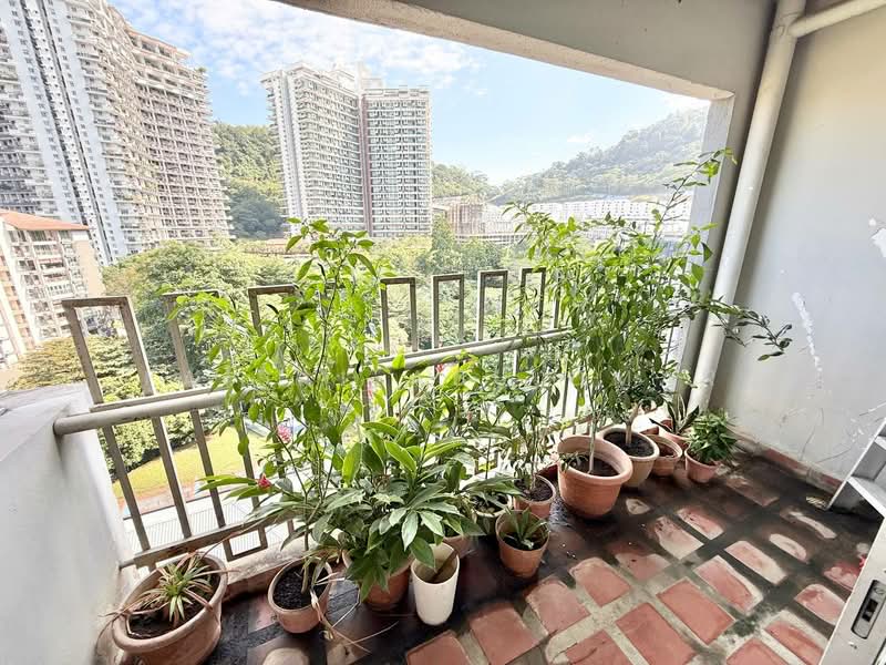 Kondominium untuk Dijual di Perdana Exclusive - Faisal Abu Omar - Balcony - PropertyGuru.com.my