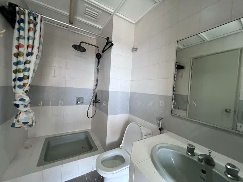 Kondominium untuk Dijual di Tivoli Villas - Jid Shaharuddin - Bathroom - PropertyGuru.com.my