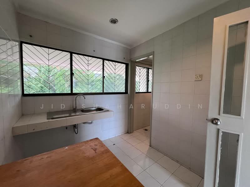 Kondominium untuk Dijual di Tivoli Villas - Jid Shaharuddin - Kitchen - PropertyGuru.com.my