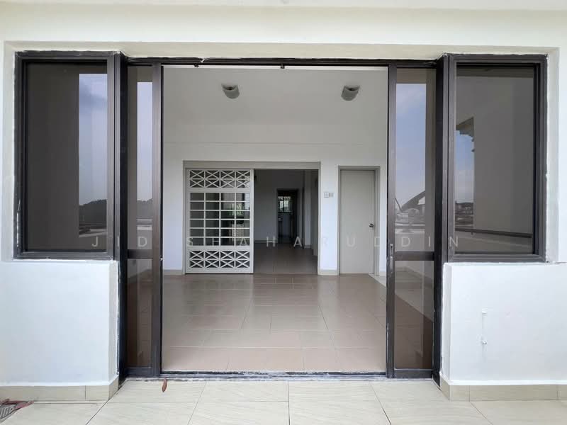 Kondominium untuk Dijual di Tivoli Villas - Jid Shaharuddin - Entrance - PropertyGuru.com.my