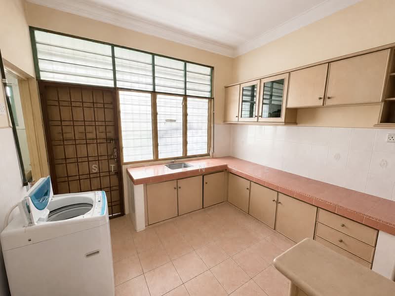 Rumah Teres 2 Tingkat untuk Disewa di Medan Lapangan Lagenda (Ipoh) - Stephen Siew - Kitchen - PropertyGuru.com.my