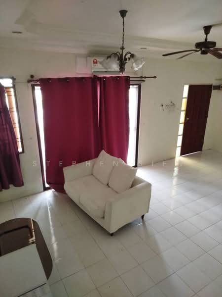 Rumah Teres 2 Tingkat untuk Disewa di Medan Lapangan Lagenda (Ipoh) - Stephen Siew - Living Room - PropertyGuru.com.my